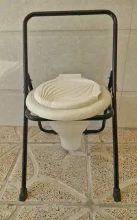 دسشویی فرنکی تاشو جنس خوب در حد نو