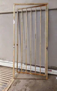درب نرده ای