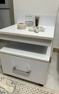 پاتختی سفید