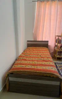 تخت یک‌نفره همرا با خوش خواب
