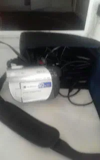 دو دستگاه دوربین عکاسی و فیلمبرداری