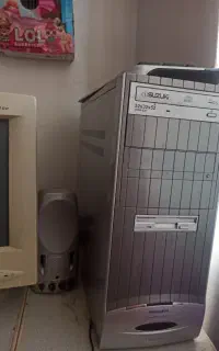 کیس و مانیتور سالم