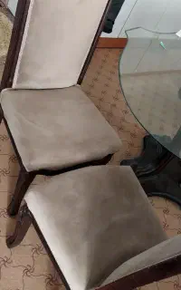صندلی چوبی