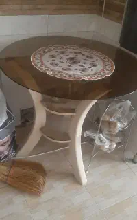 میزنهارخوری بدون صندلی