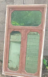 در و پنجره چوبی