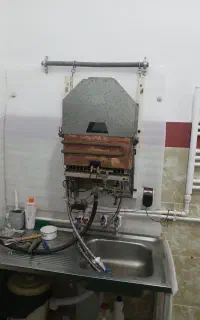 تعمیر و سرویس آبگرمکن و پکیج دیواری