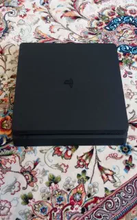 یک عدد دستگاه PS4