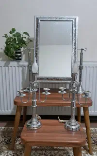 آیینه و شمعدان