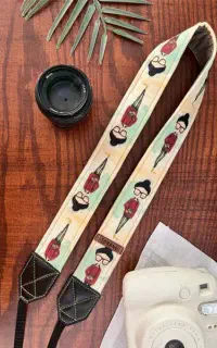بند دوربین عکاسی دخترانه