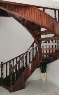 پله مدرن لطفن  بخونید