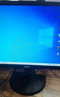 مانیتور ۱۷ اینچ دل