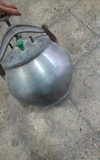 زود پز قدیمی چدن