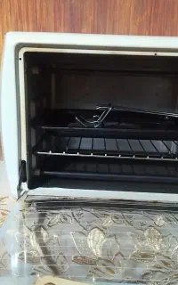 یک عدد توستر سالم
