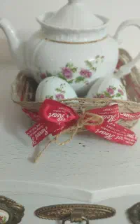 قوری چینی۶نفره زرین قدیمی با دو نمکدان