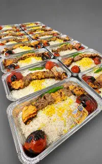 کترینگ شرکتی با برنج ایرانی درجه یک