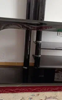 میز تلویزیون شیشه ای