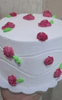 قبول سفارشات کیک تولدشیرینی دسرحلوابرامراسمات شما