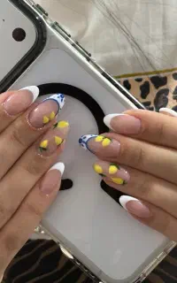 کاشت ناخن تخفیف ۵۰٪خدمات ناخن