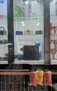 ps4 در حد پلمپ دو دسته ۱ ترابایت