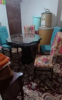 میز غذا خوری ۴نفر باصندلی تمیز سالم قیمت فقط ۳۹۰۰