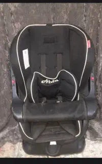 صندلی ماشین کودک