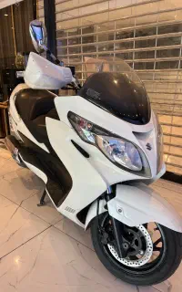 موتور سوزوکی 400 S از دم قسط ( سوییچ )