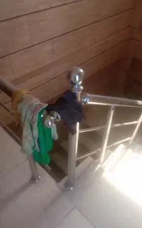 نظافت ساختمان راه پله و پیلوت سه طبقه 300ت