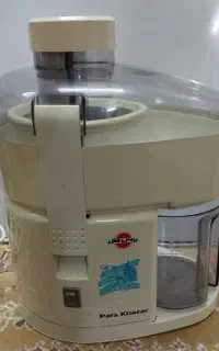 آبمیوه گیری پارس خزر ۷۰۰pاصل نصف قیمت