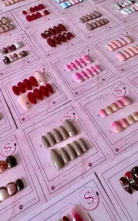 طراح حرفه ای ناخن