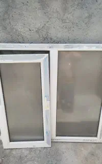 پنجره پی وی سی دوجداره