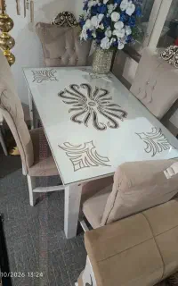 ناهار خوری در حد نو نو