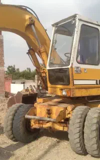 بیل مکانیکی ۹۱۲
