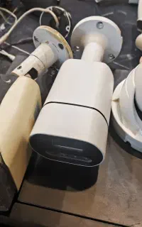دوربین مداربسته و دی وی آر هشت کاناله