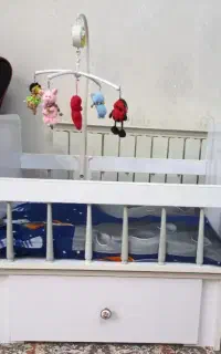تخت خواب نوزاد تا ۴ سال