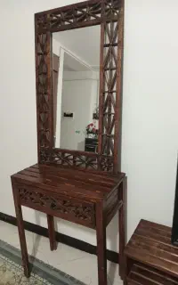 آینه و کنسول چوبی و سبک