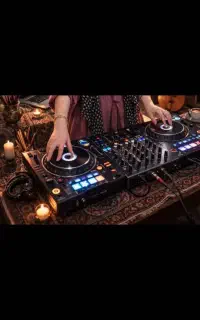 دی جی خانم مدیریت حرفه ای با بند سه نفره
