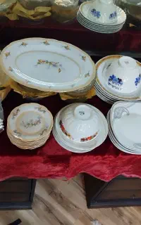 حراجی بزرگ ظروف آنتیک