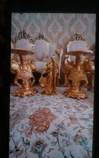 لوازم خانه فرش کولر مجسمه میز
