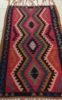 گلیم دستباف و فرش ماشینی  ( ورق بزنید)