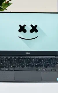 لپتاپ لوکس Dell XPS آکبند پنل 4K تاچ i7 8550 رم16