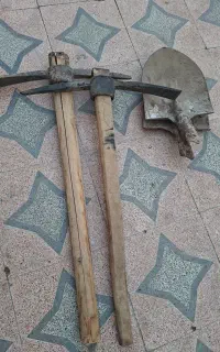 بیل و کلنگ