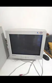 مانیتور قدیمی سامسونگ