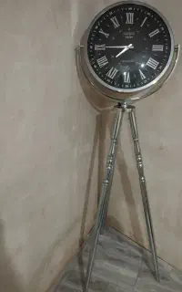 ساعت ایستاده استیل بدون ایراد