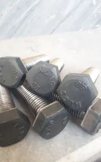 پیچ‌خشکه فولادی پیچ‌مهره