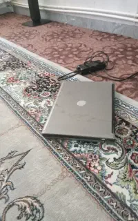 سلام  یک عدد لبتاب بفروش میرسد
