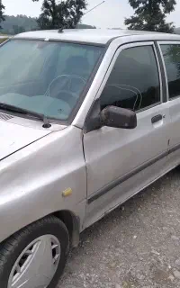پراید نقره ای مدل ۹۰