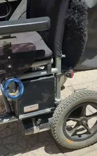 ویلچر برقی کار کرده سالم