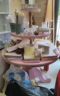 میز گرد چوبی سه طبقه
