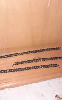 گردنی و دستبند