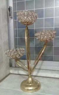 شمعدانی نگینی